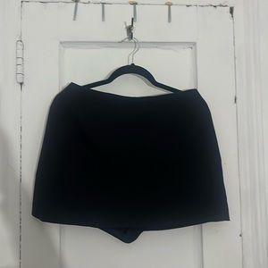 Abercrombie & Fitch Menswear mini skort in Black size M